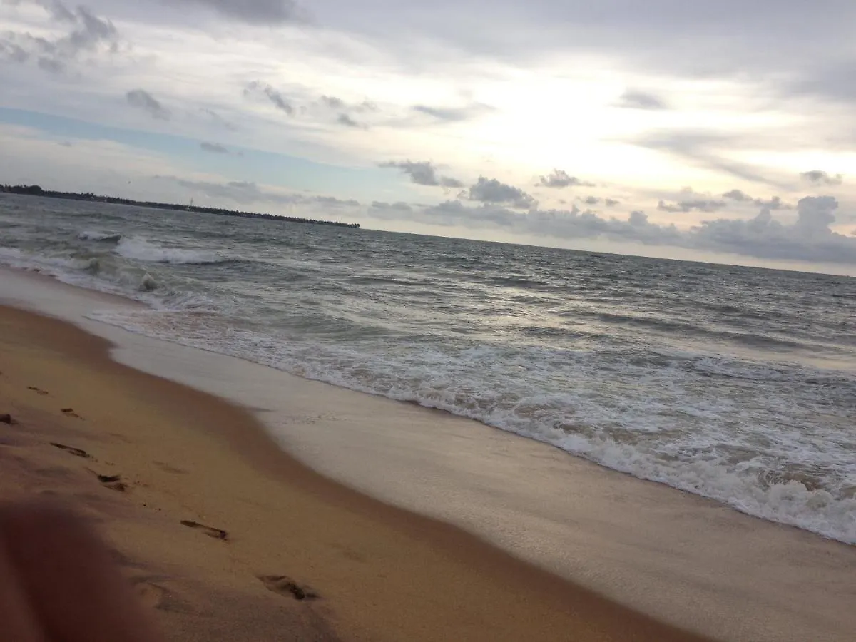 Mary Land Beach Hotel Negombo